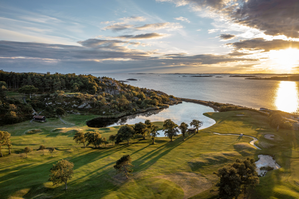 Högkvalitativt boende vid havet i Hovås, vissa med havsutsikt.Lånefri förening med låg månadsavgift.
