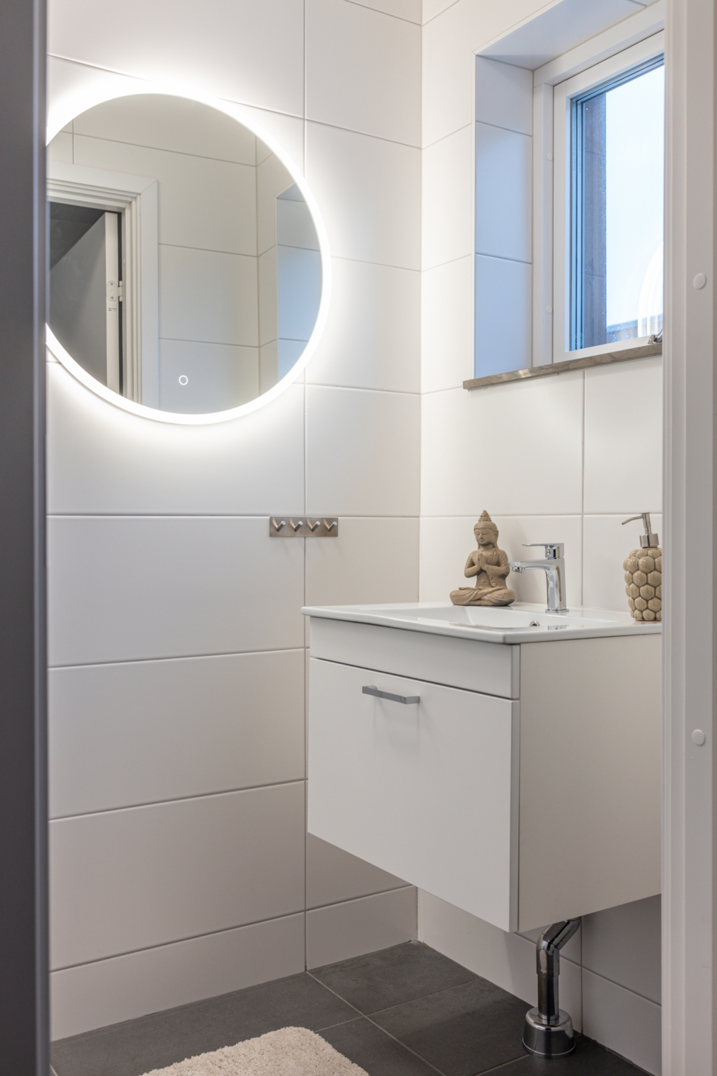 Högkvalitativt boende vid havet i Hovås, vissa med havsutsikt.Lånefri förening med låg månadsavgift.