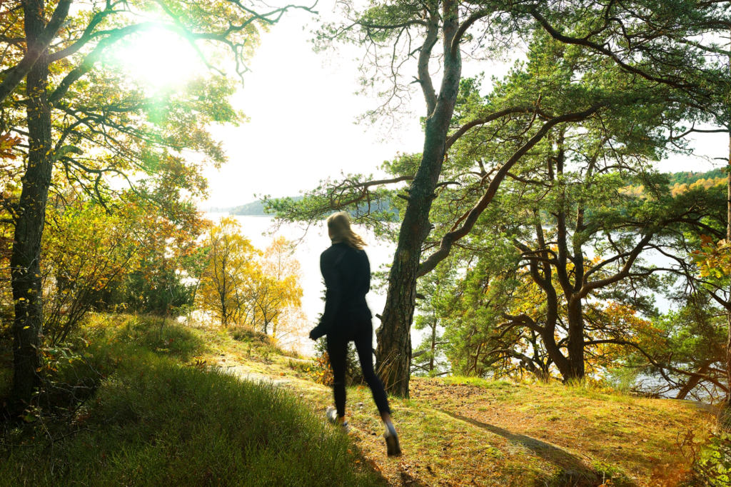 Högkvalitativt boende vid havet i Hovås, vissa med havsutsikt.Lånefri förening med låg månadsavgift.